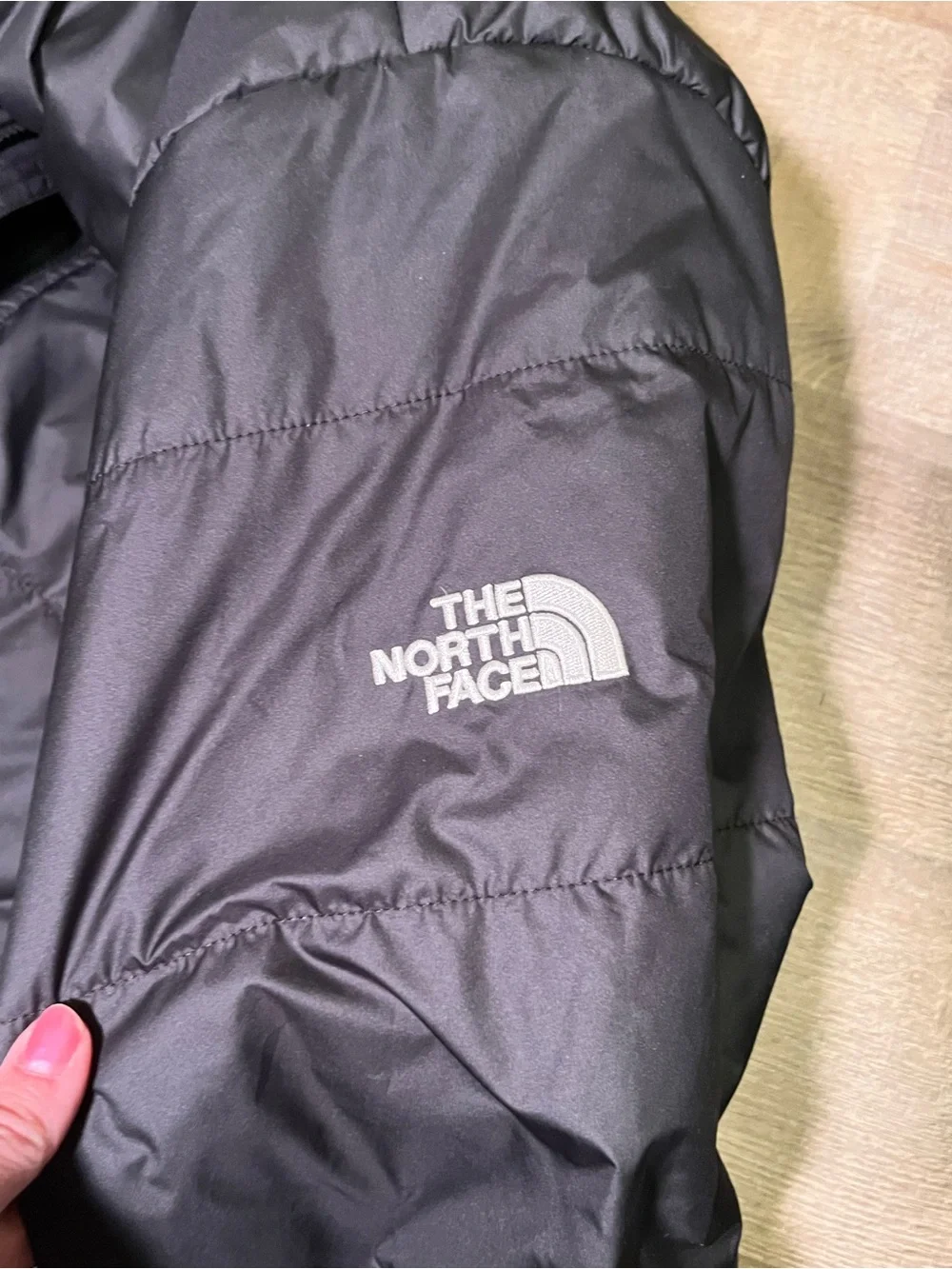 North Face everyday men’s insulated jacket size XL black fall hiking outdoor